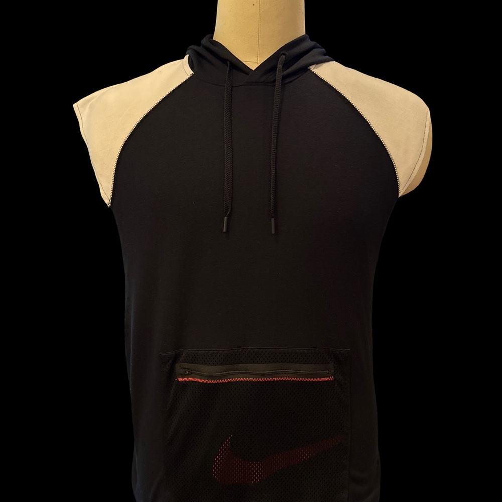 Nike Black and White Athletic Sweatshirt
